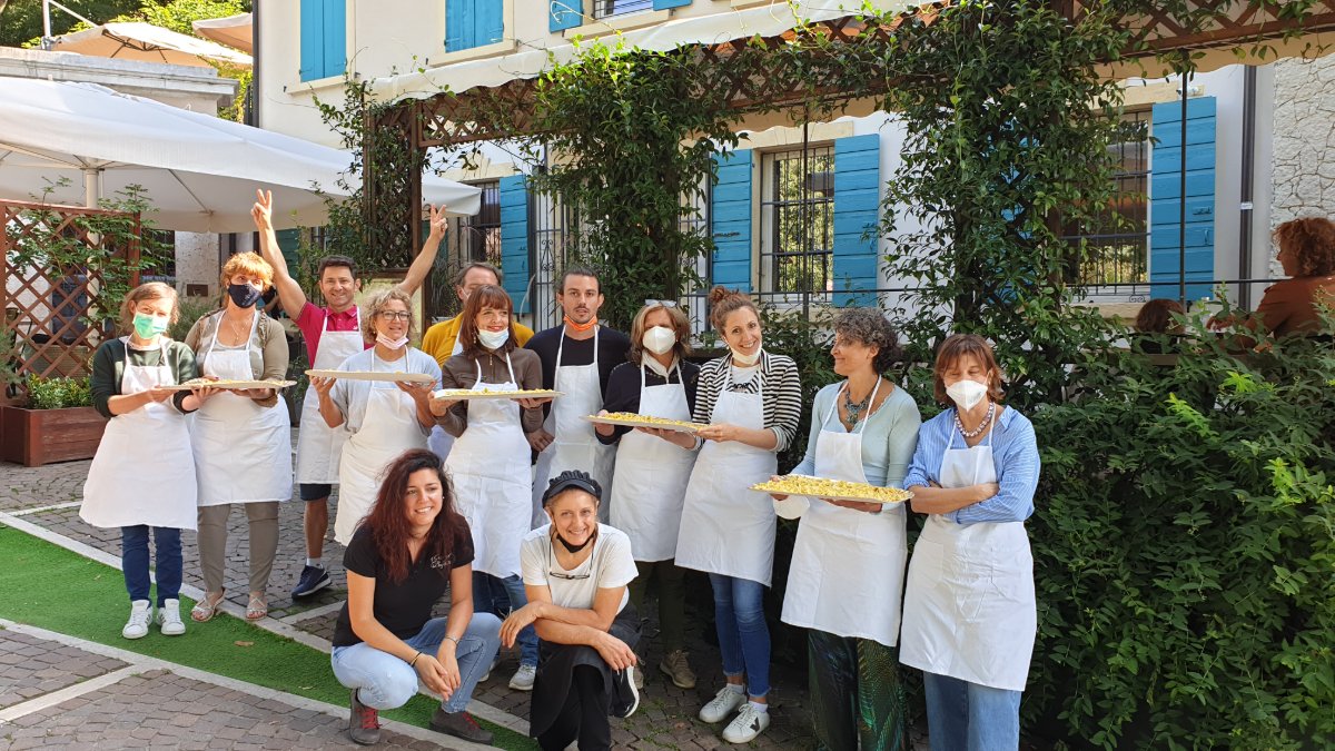 Lago di Garda: Terme di Sirmione e Lezione di Cucina a Borghetto