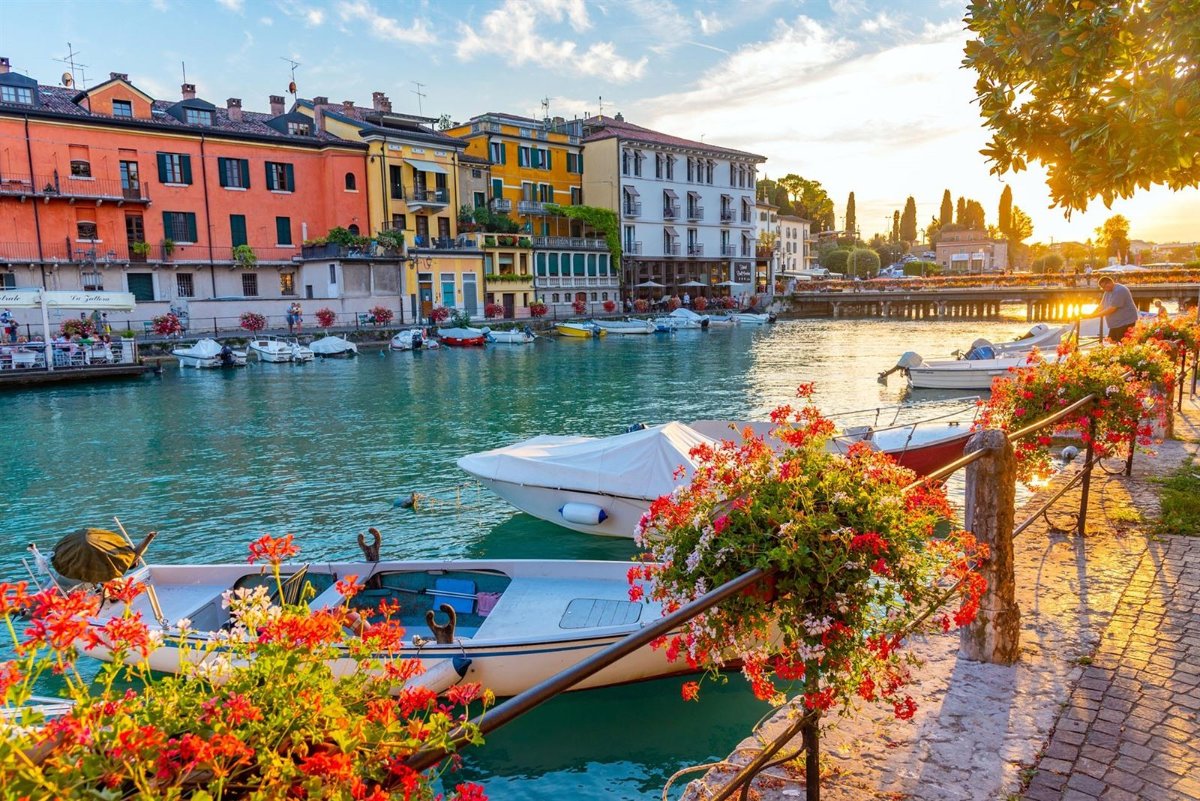 LAGO DI GARDA: da Peschiera a Borghetto avventura su due ruote!